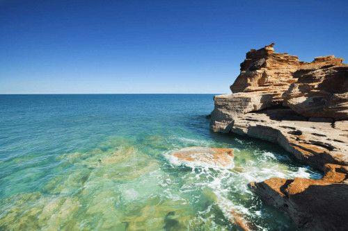 If you want to visit Perth, summer is the best time to see the beauty of the city and the beach. 